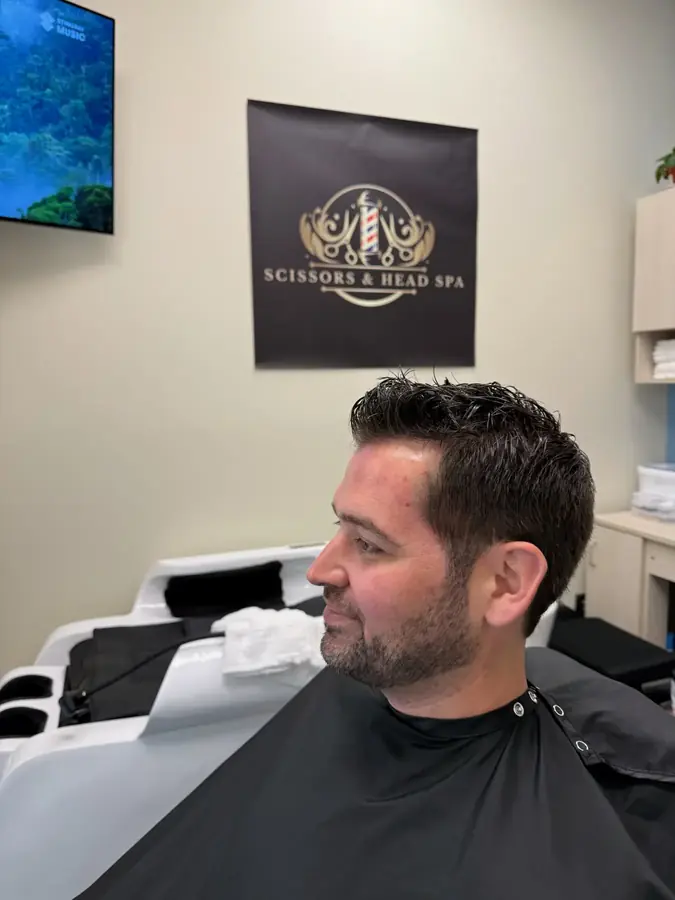 Facial treatment room setup